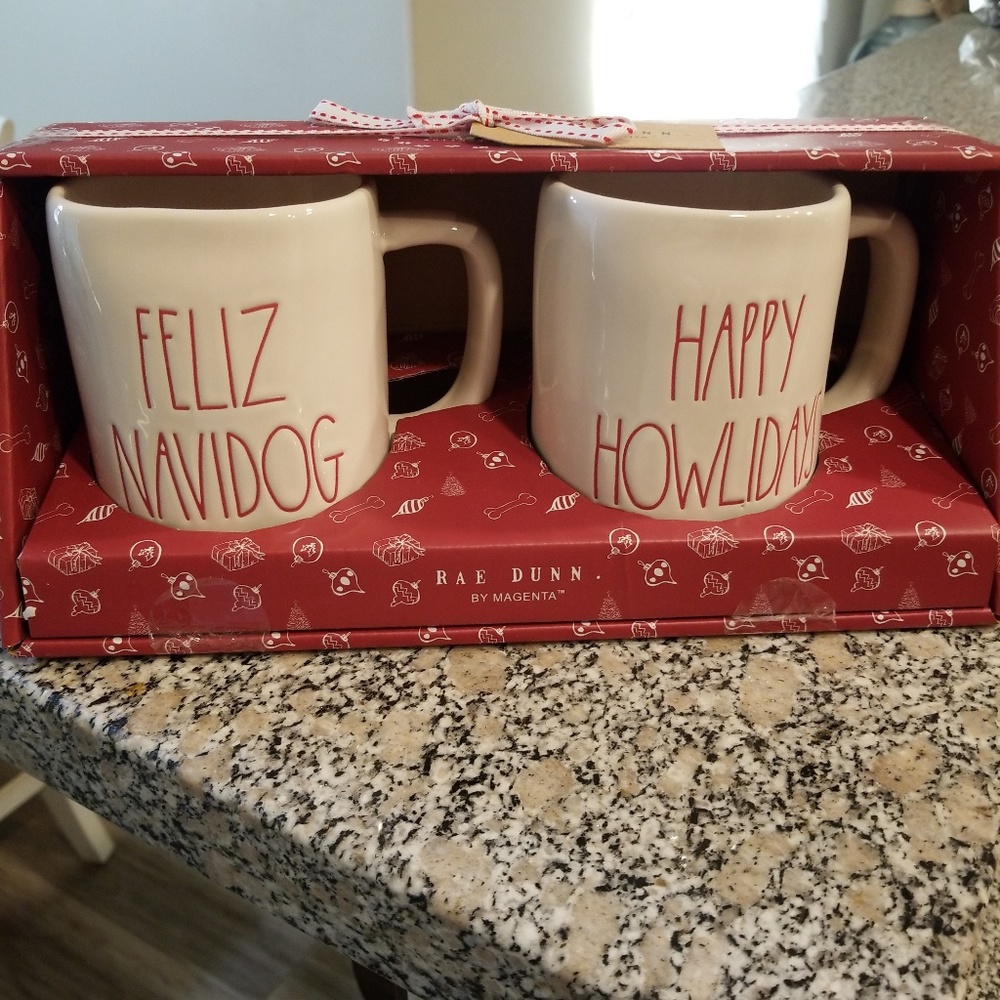 Rae dunn holiday mug set